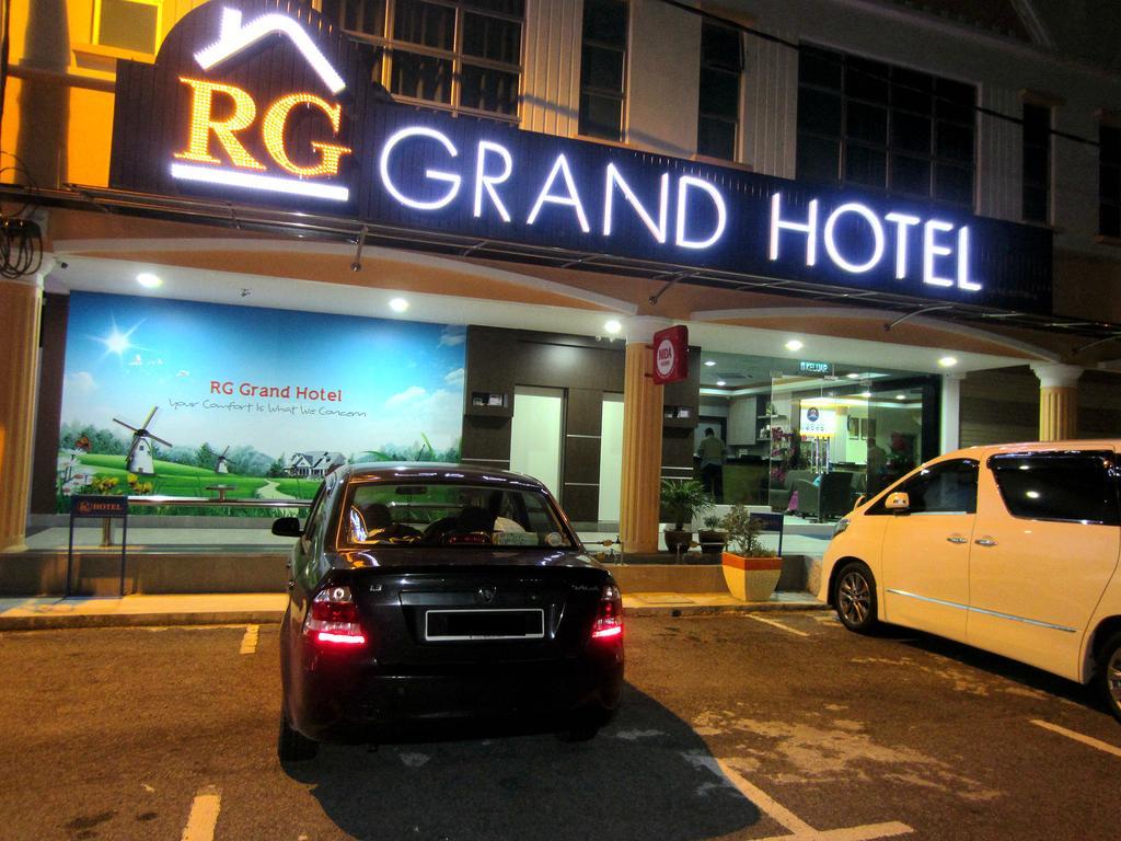 Rg Grand Hotel Batu Pahat Exterior photo